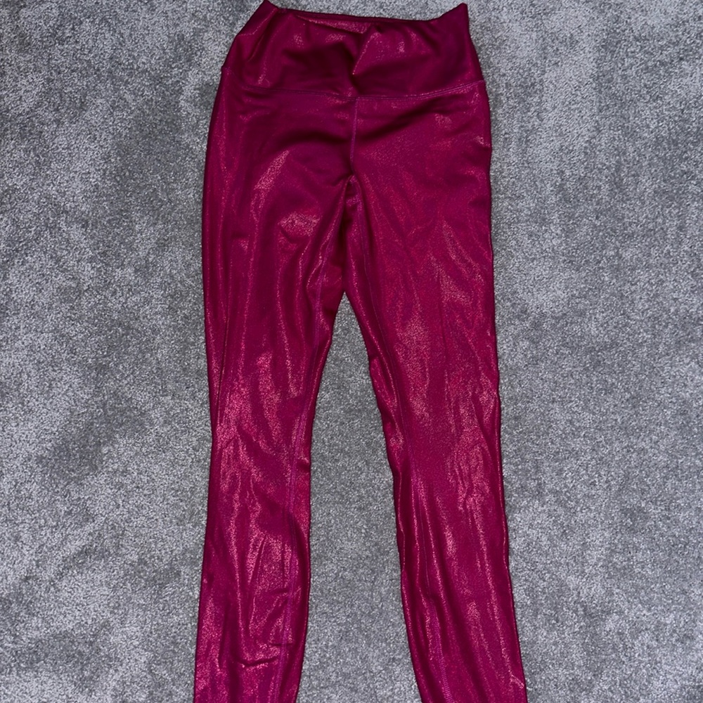 Fabletics workout leggings. Size small. Fuscia w sparkles.